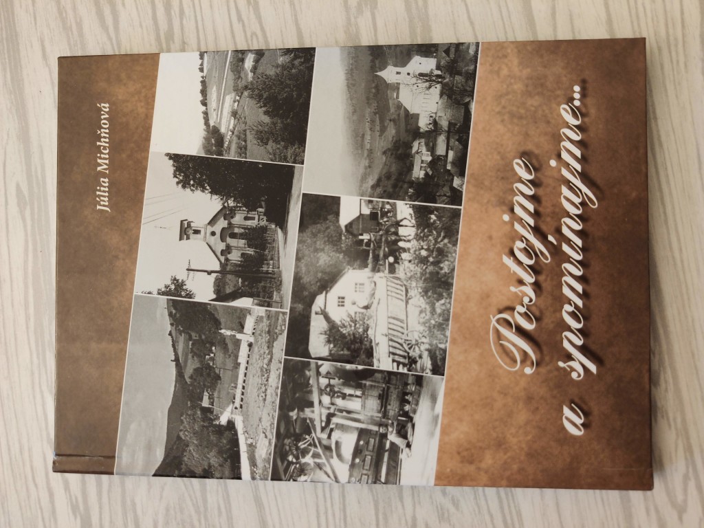 Júlia Michňová Postojme a spomínajme